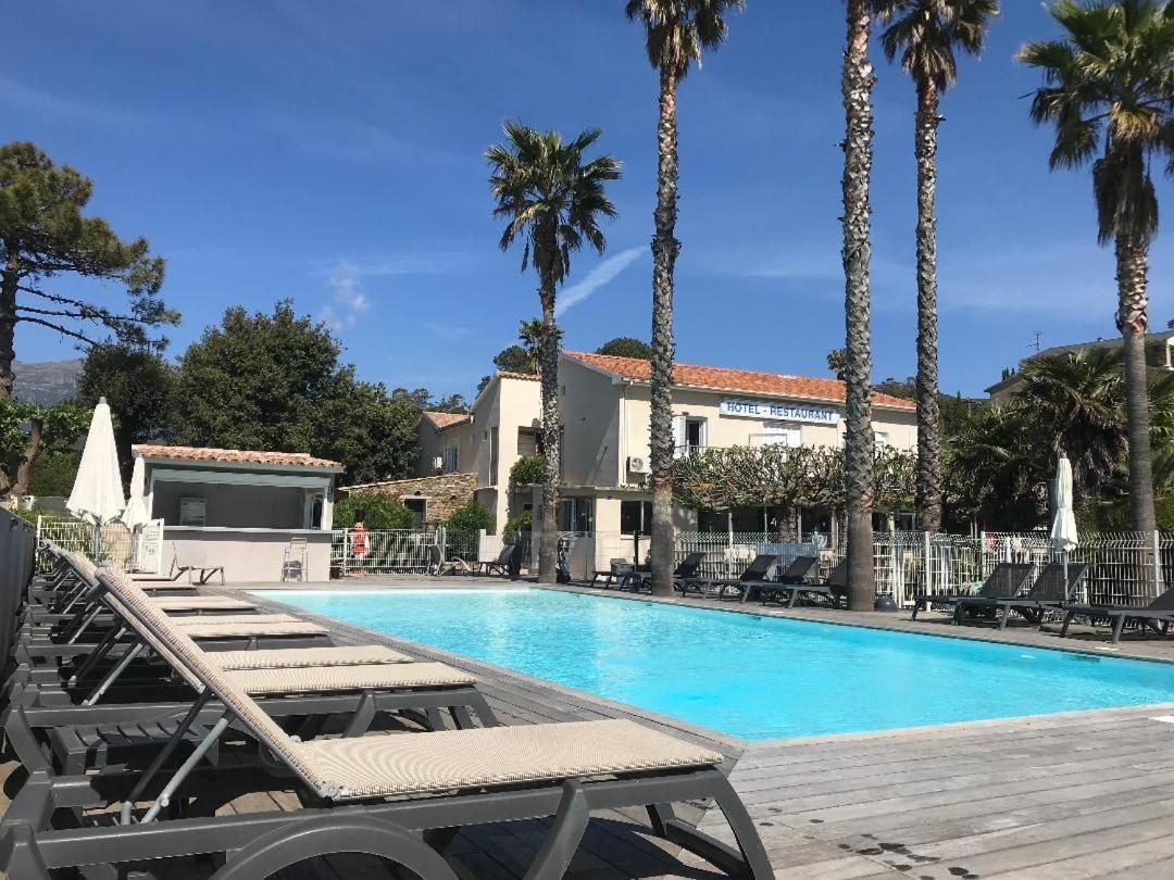 Marine de Pietracorbara Hotel Restaurant Les Chasseurs מראה חיצוני תמונה