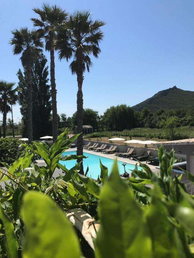 Marine de Pietracorbara Hotel Restaurant Les Chasseurs מראה חיצוני תמונה