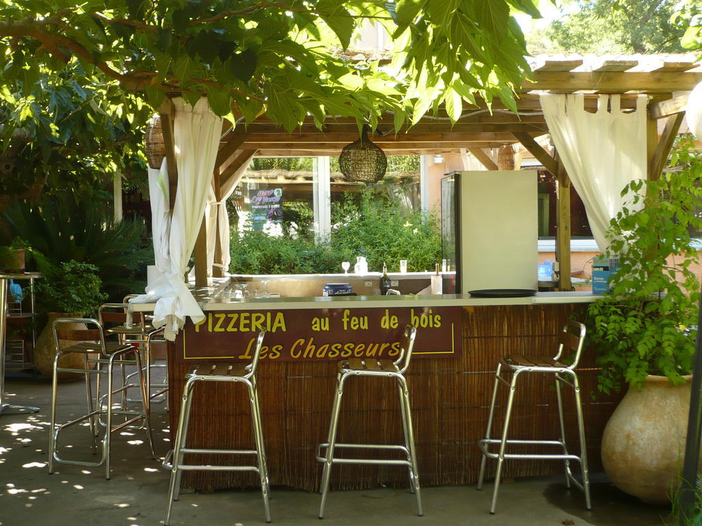 Marine de Pietracorbara Hotel Restaurant Les Chasseurs מראה חיצוני תמונה