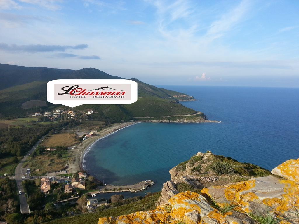 Marine de Pietracorbara Hotel Restaurant Les Chasseurs מראה חיצוני תמונה