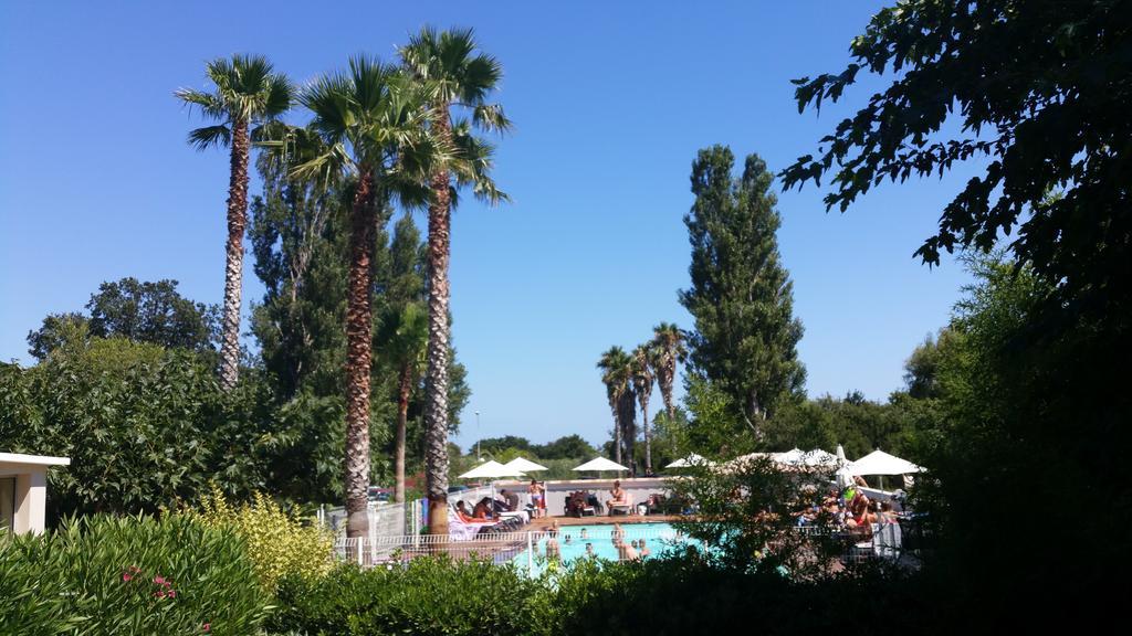 Marine de Pietracorbara Hotel Restaurant Les Chasseurs מראה חיצוני תמונה