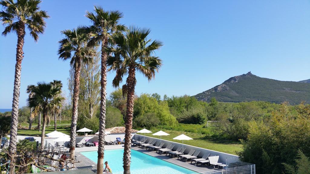 Marine de Pietracorbara Hotel Restaurant Les Chasseurs מראה חיצוני תמונה